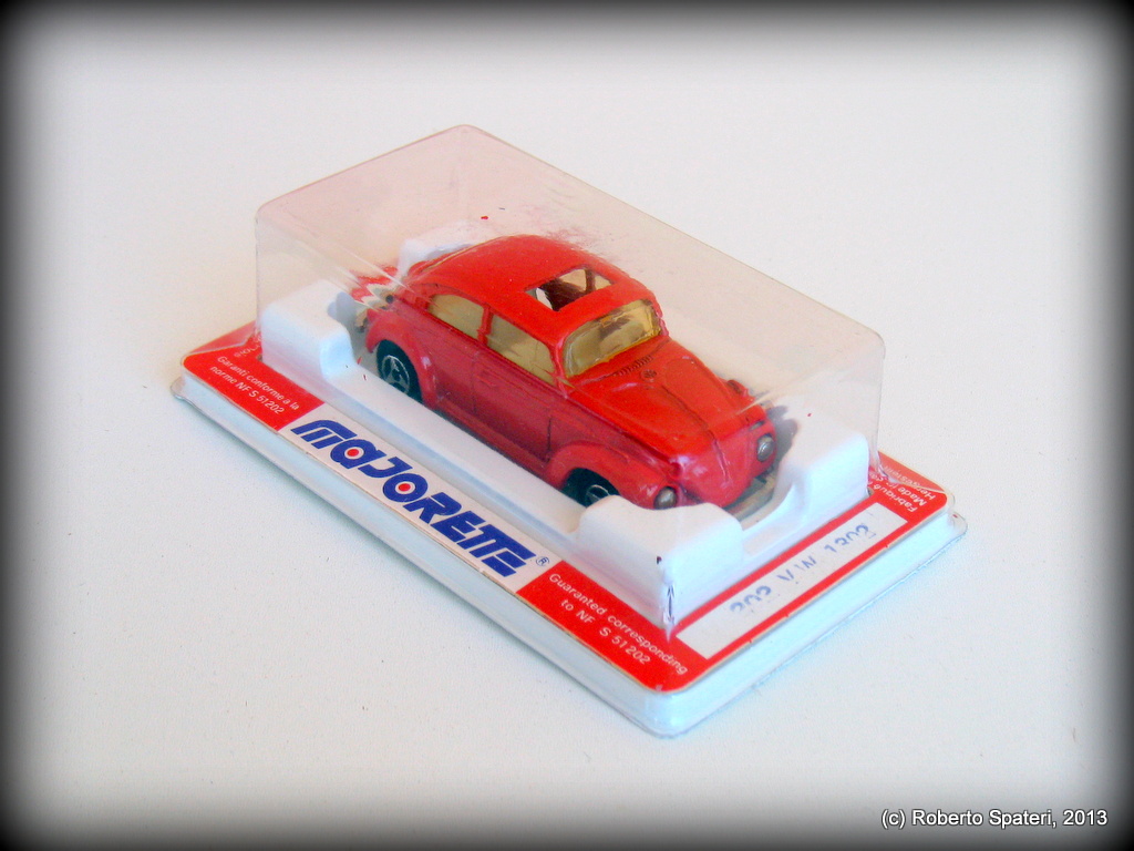 Majorette Volkswagen 1302 Beetle Coccinelle (n.203)